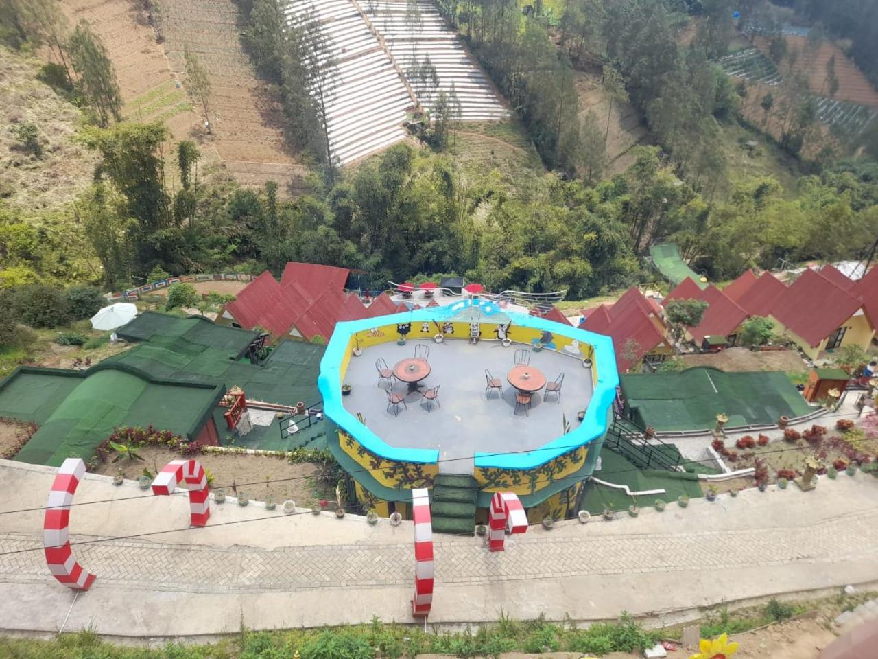 Hotel Nature Bromo And Resort Pasuruan Bagian luar foto