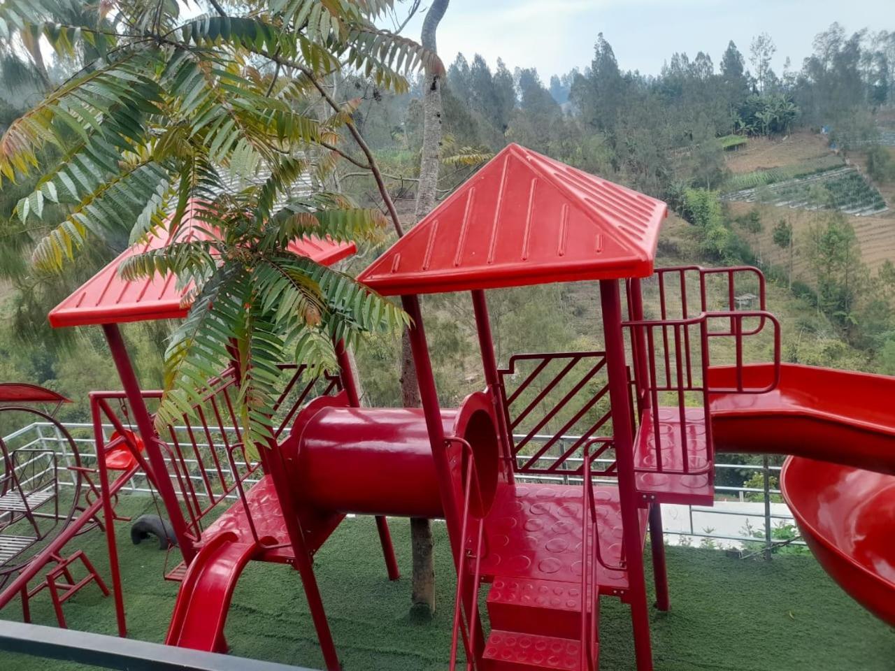 Hotel Nature Bromo And Resort Pasuruan Bagian luar foto