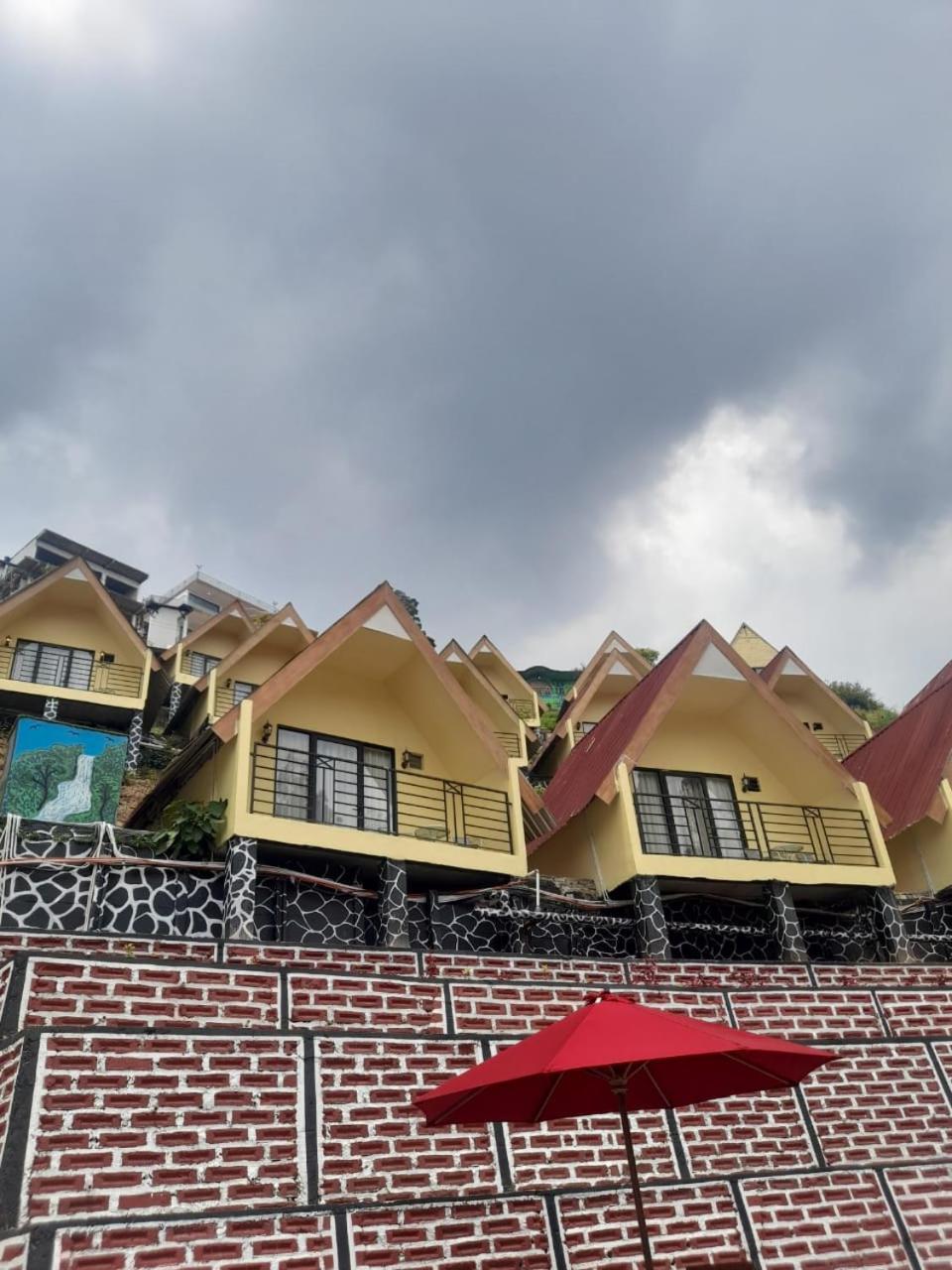 Hotel Nature Bromo And Resort Pasuruan Bagian luar foto