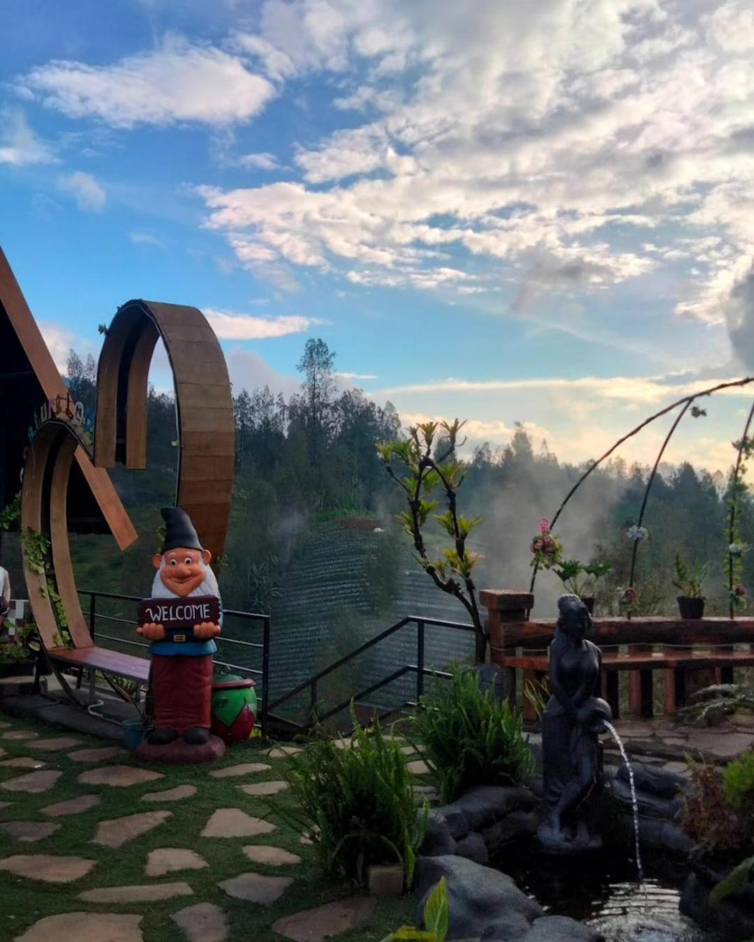 Hotel Nature Bromo And Resort Pasuruan Bagian luar foto