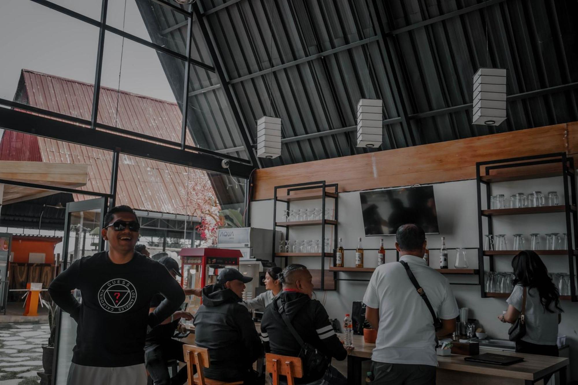 Hotel Nature Bromo And Resort Pasuruan Bagian luar foto