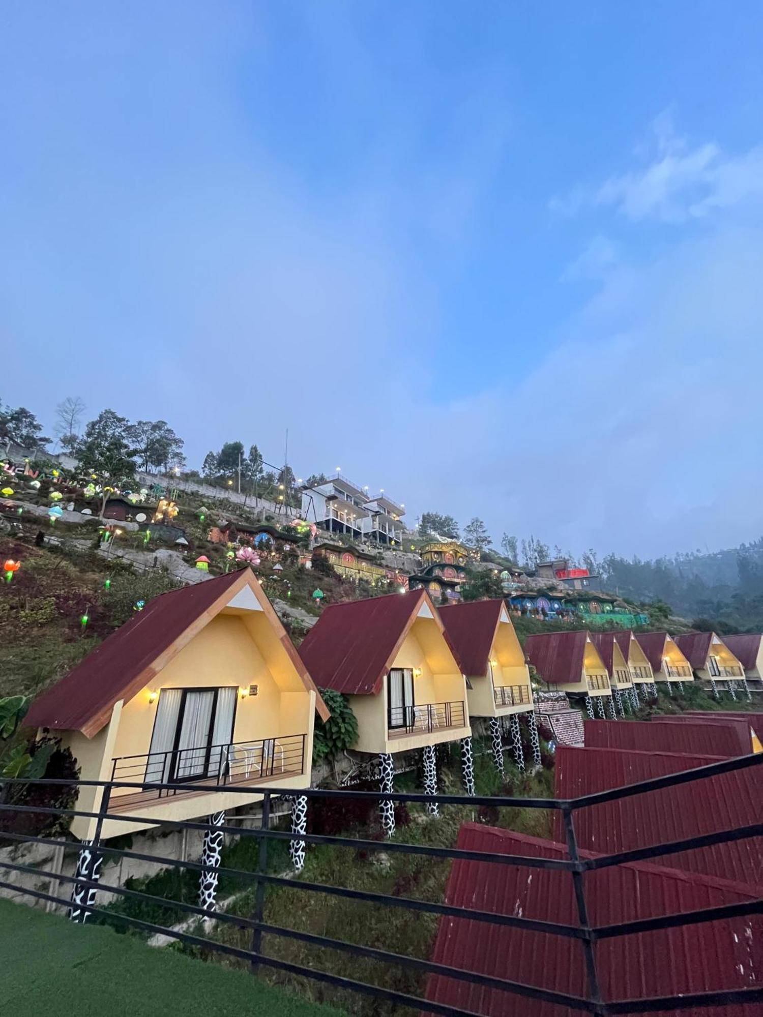 Hotel Nature Bromo And Resort Pasuruan Bagian luar foto